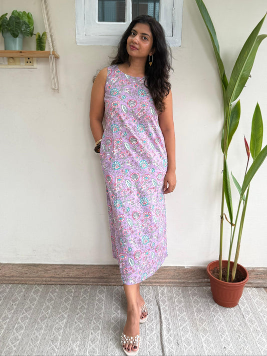 Lavender Sleeveless Midi dress